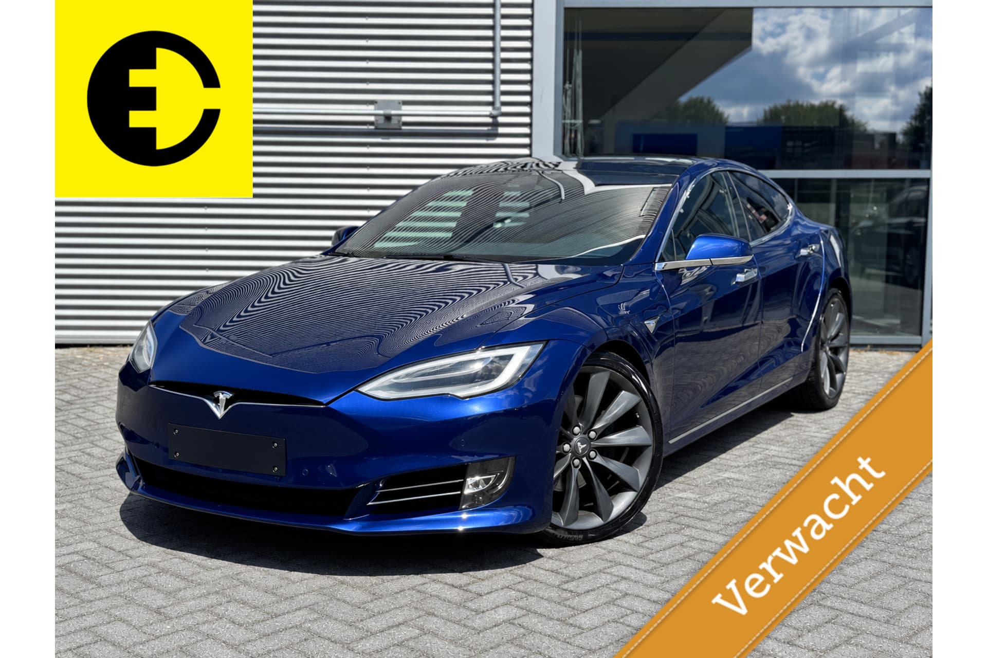 Tesla Model S 2019-12