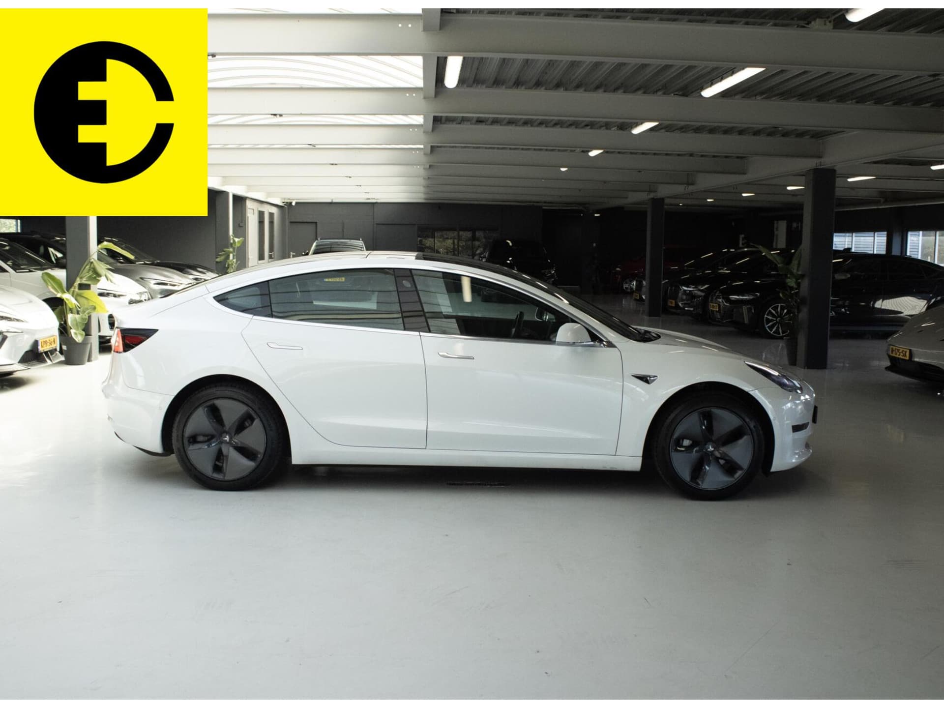 Tesla Model 3 Standard RWD Plus 60 kWh | Leder | Pano | Stoelverwarming – foto 9
