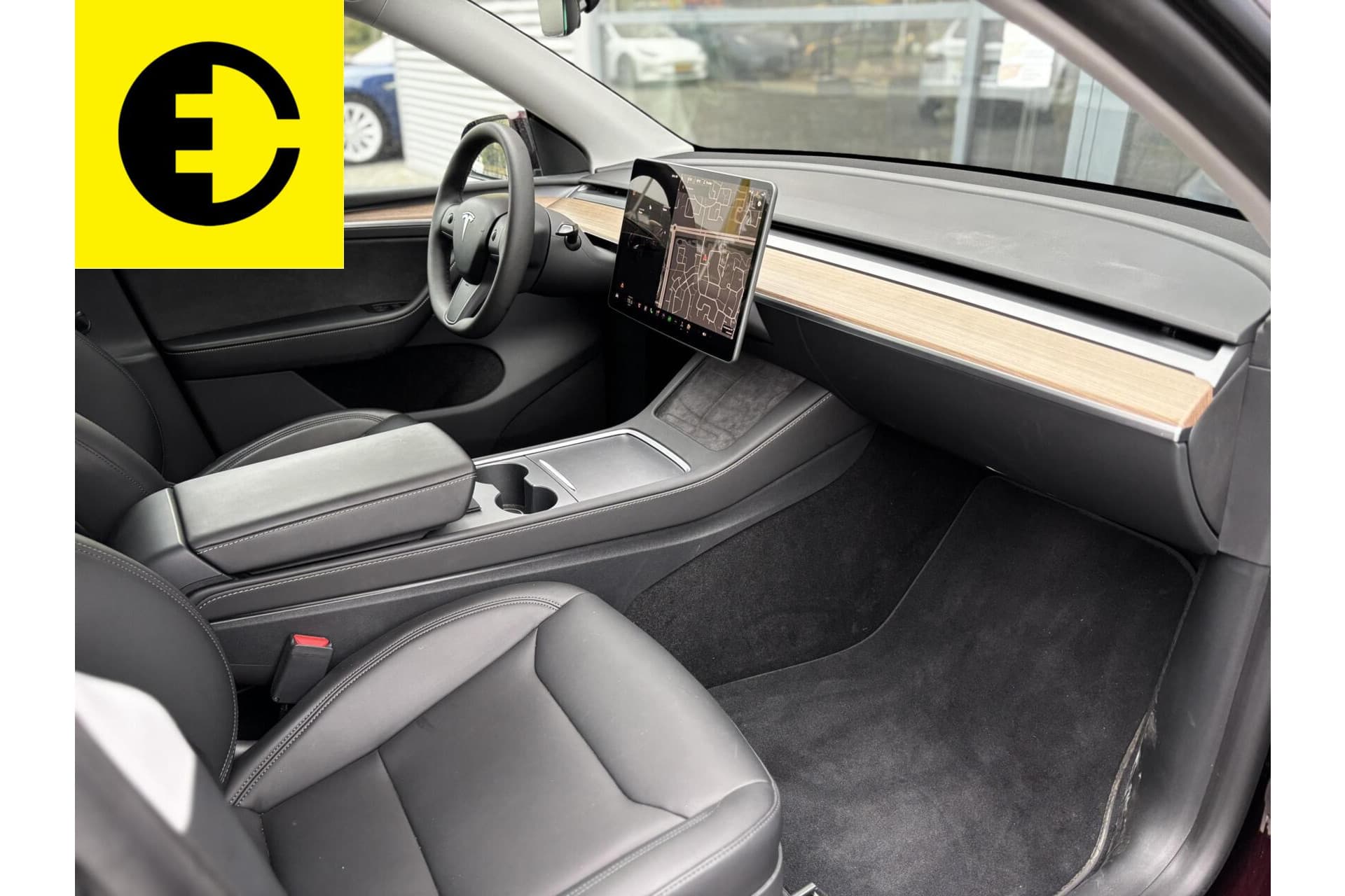 Tesla Model Y Performance AWD 75 kWh | Cherry red | SoH 93,3% | Trekhaak – foto 4