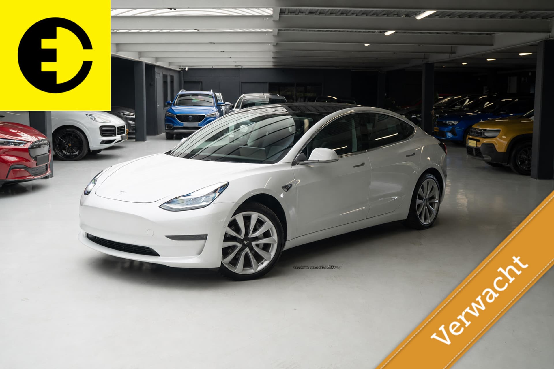 Tesla Model 3 Long Range AWD 75 kWh | Trekhaak | Pano | Leder