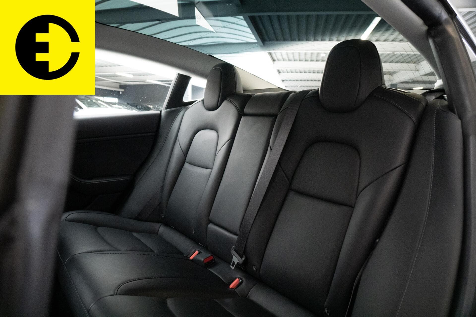 Tesla Model 3 Long Range AWD 75 kWh | Trekhaak | Pano | Leder – foto 4