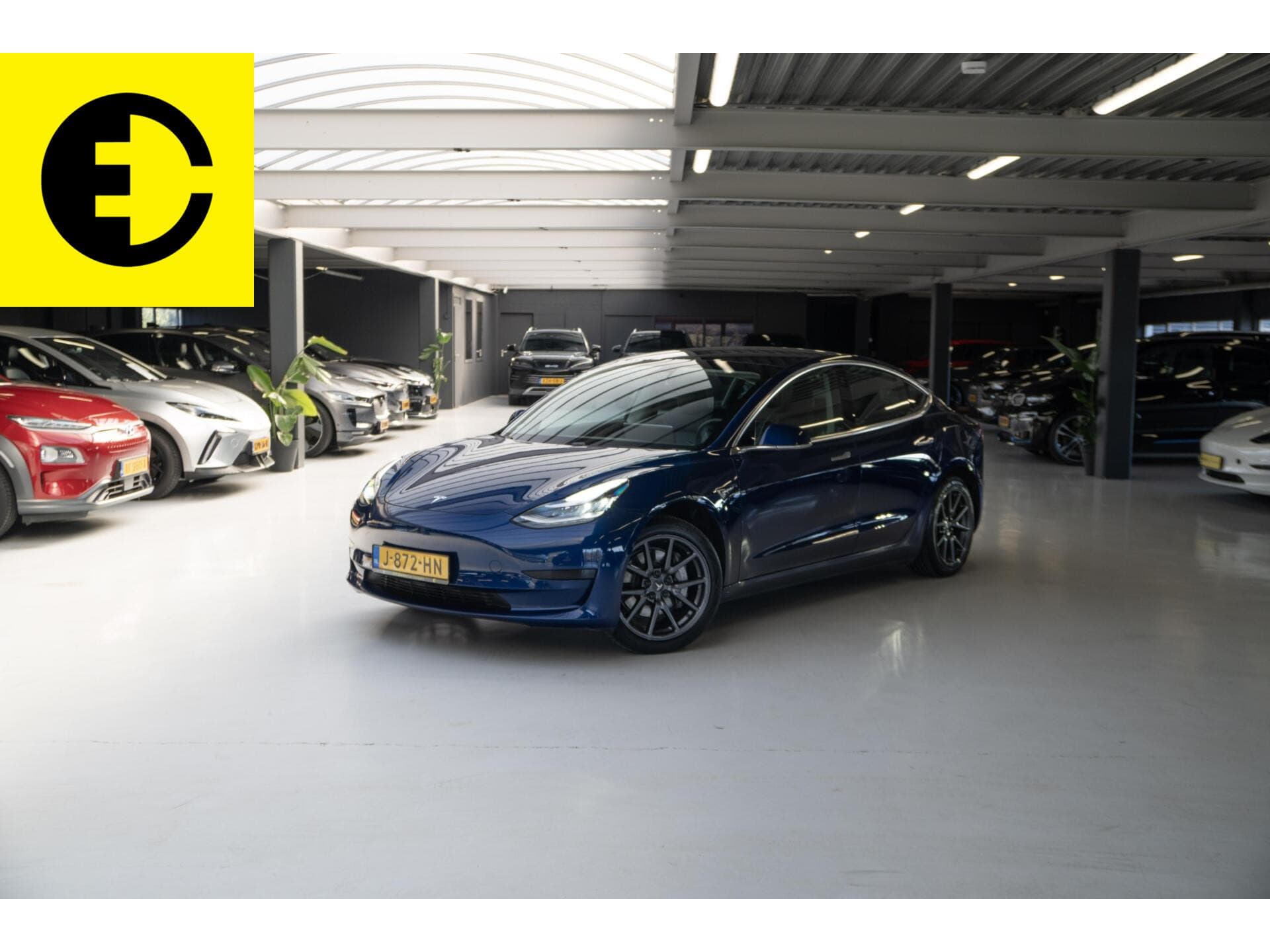 Tesla Model 3 Standard RWD Plus 60 kWh | SOH 85,4% | Trekhaak | Pano