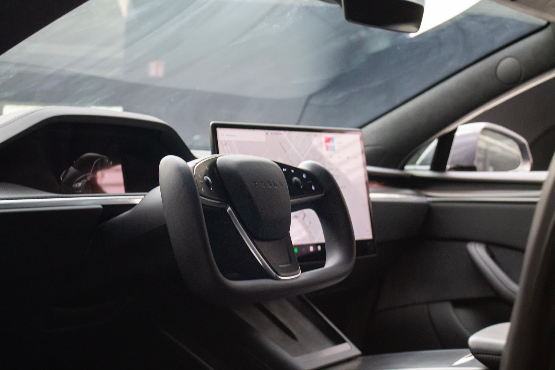 Laadpalen & Laadoplossingen - ECC Electric Car Company